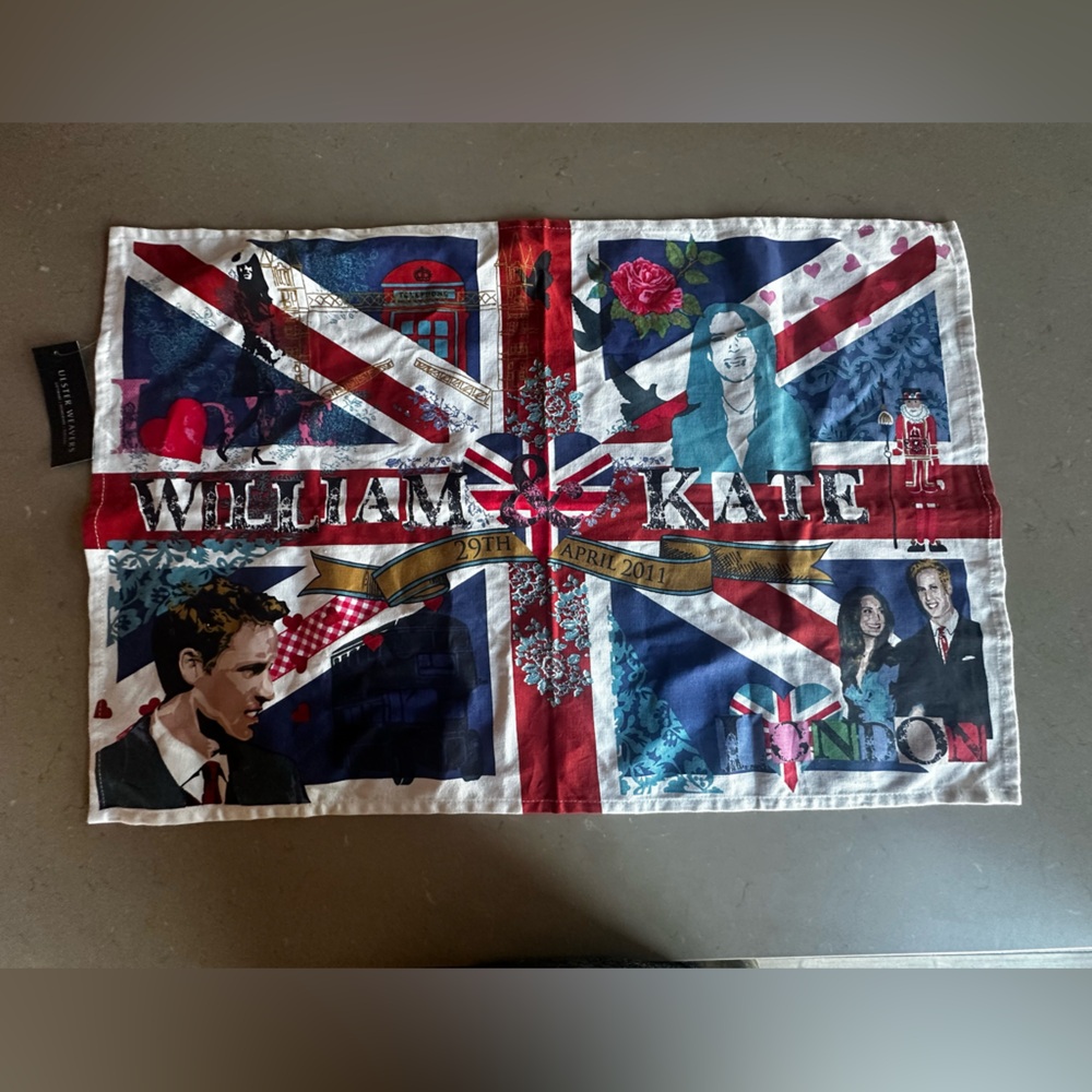 William & Kate Wedding Commemorative Tea Towel - Red, Blue, White 🆕 NWT